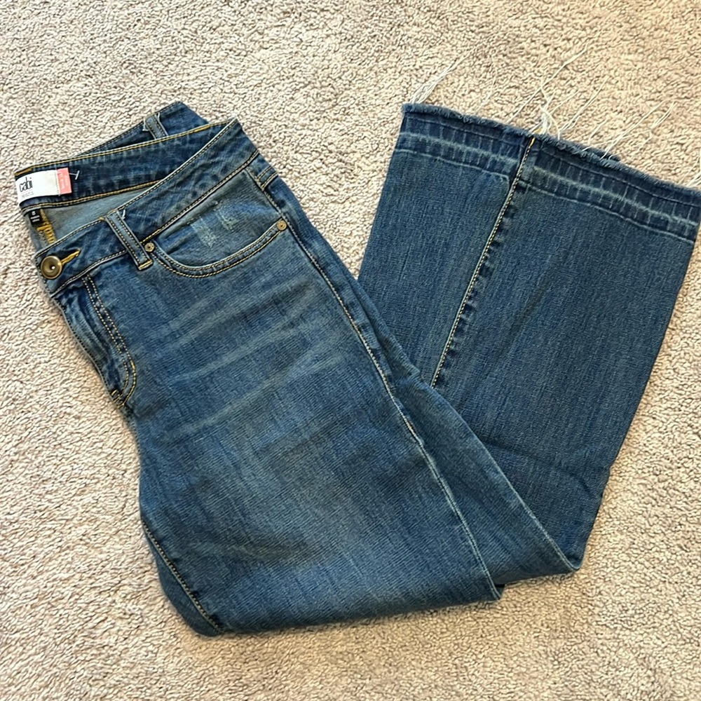 Slightly Used CAbi Kick It Crop Frayed Cuff Jeans #5307